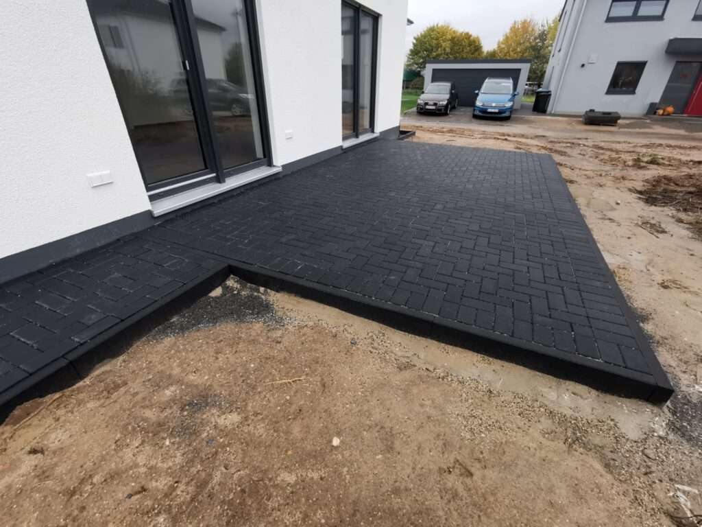 Fawaz Team bei der Arbeit